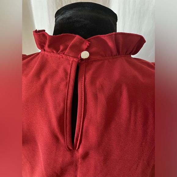 Entro Flutter Sleeve Top | Size Large - Picture 4 of 4